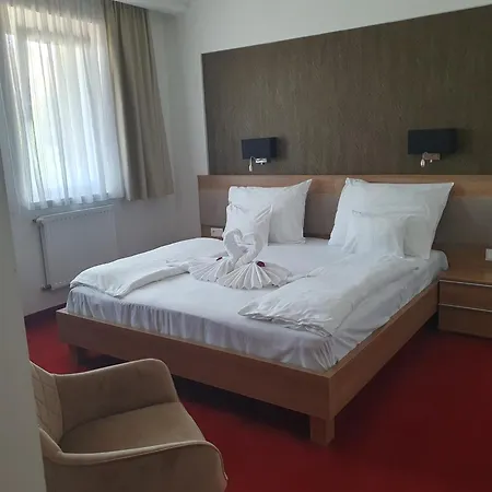 Hotel Corvina Hotel-restaurant 3*