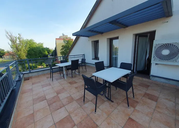 Hotel Corvina Hotel-restaurant